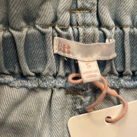 GB High Rise Elastic Waist Paper Bag Cuffed Light Wash Denim Shorts Size S - Picture 2 of 7